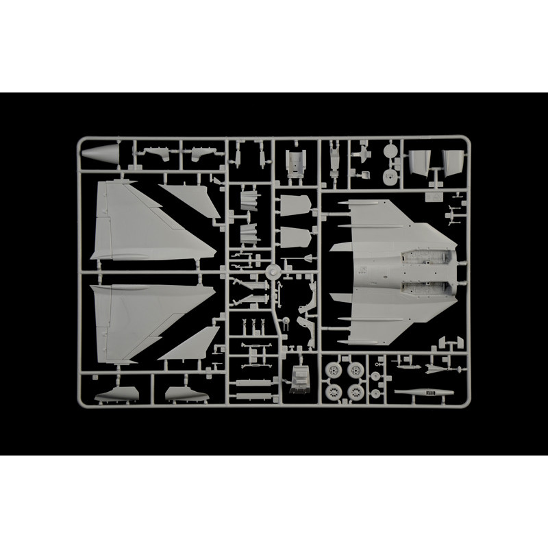 MODELO 1:48 JAS 39 A GRIPEN